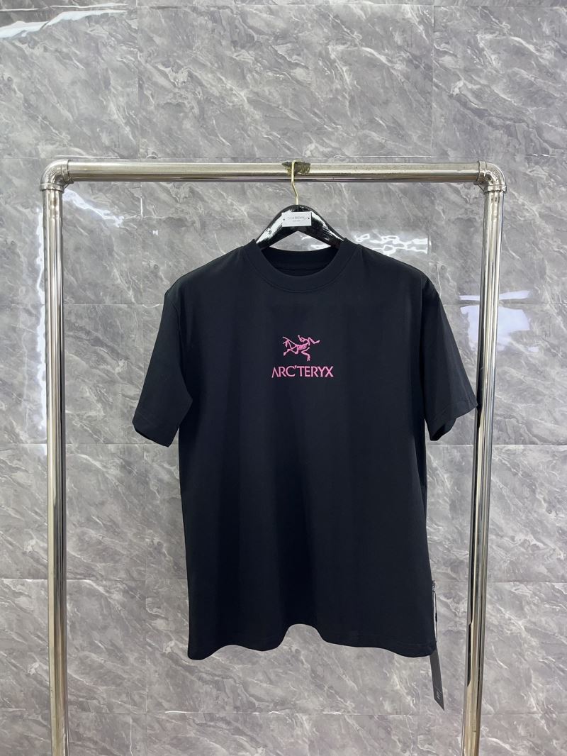 Unclassified Brand T-Shirts